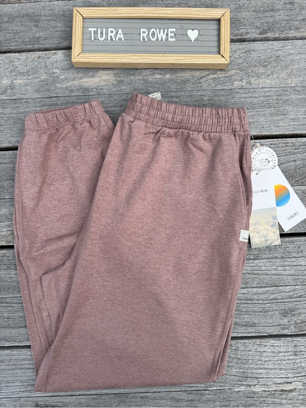 Vuori Boyfriend Jogger Zion Rose Heather Size Large NWT Cozy Lounge Sweatpants